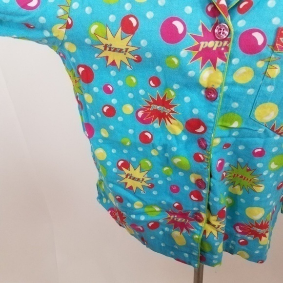 Victoria's Secret Flannel Pop Fizz Graph… - Picture 7 of 7